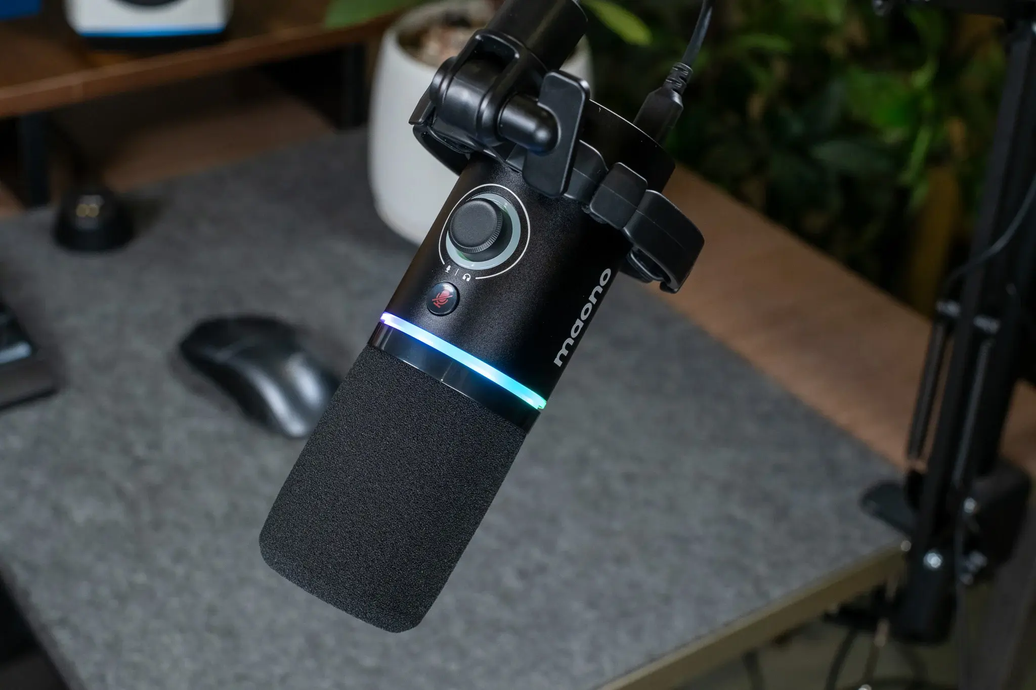 tinhte-maono-pd200x-microphone (15).jpg