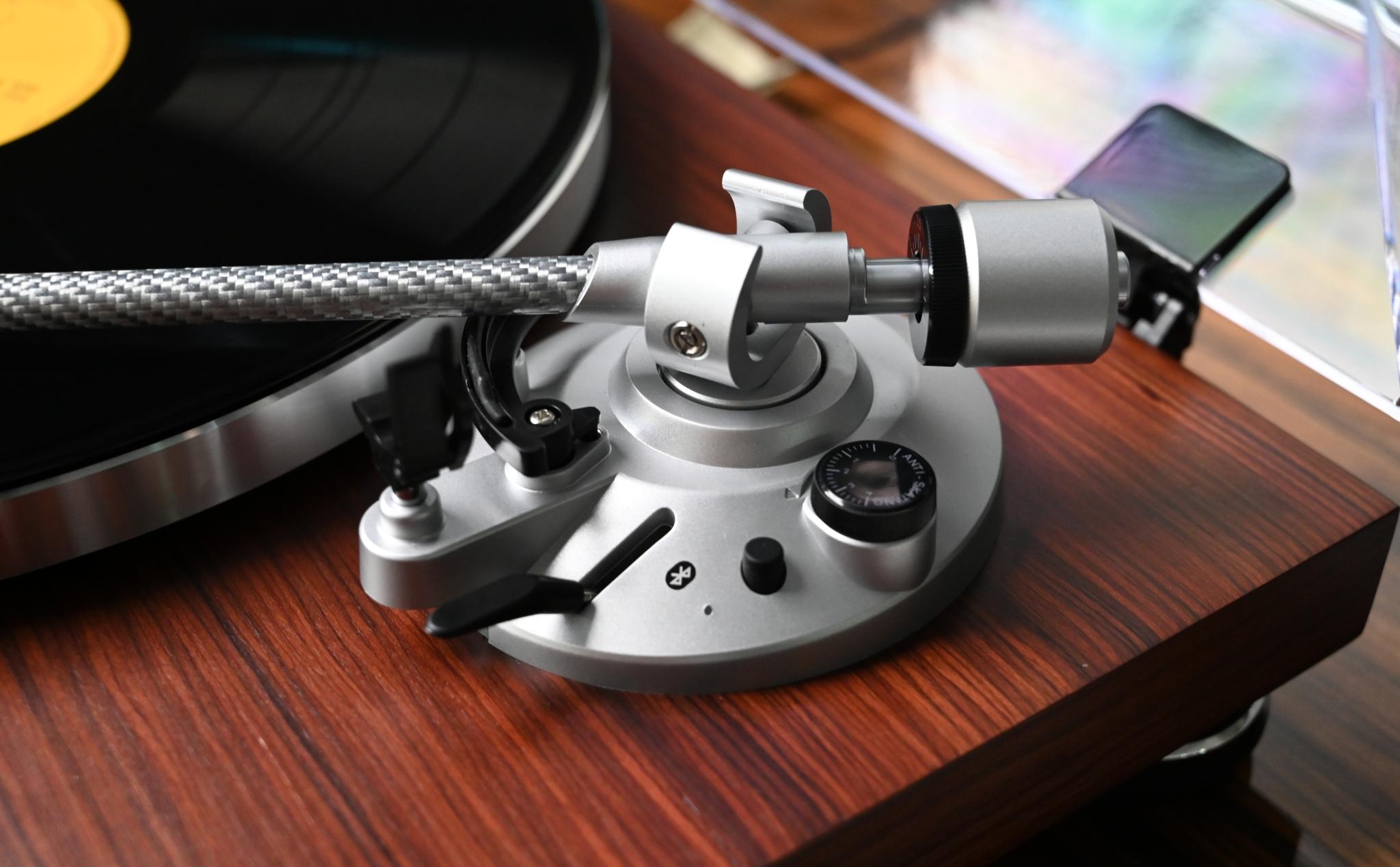 resize_tinhte_audio_technica_lpw50bt_mam_dia_than_turntable (16).JPG