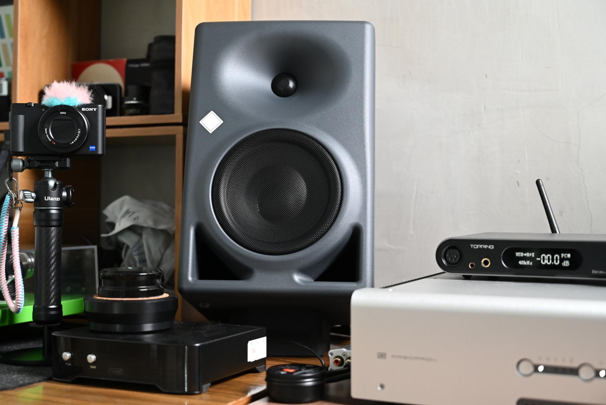 tinhte-neumann-kh-150-schiit-ragnarok-2-topping-d90-III-Sabre (19).JPG