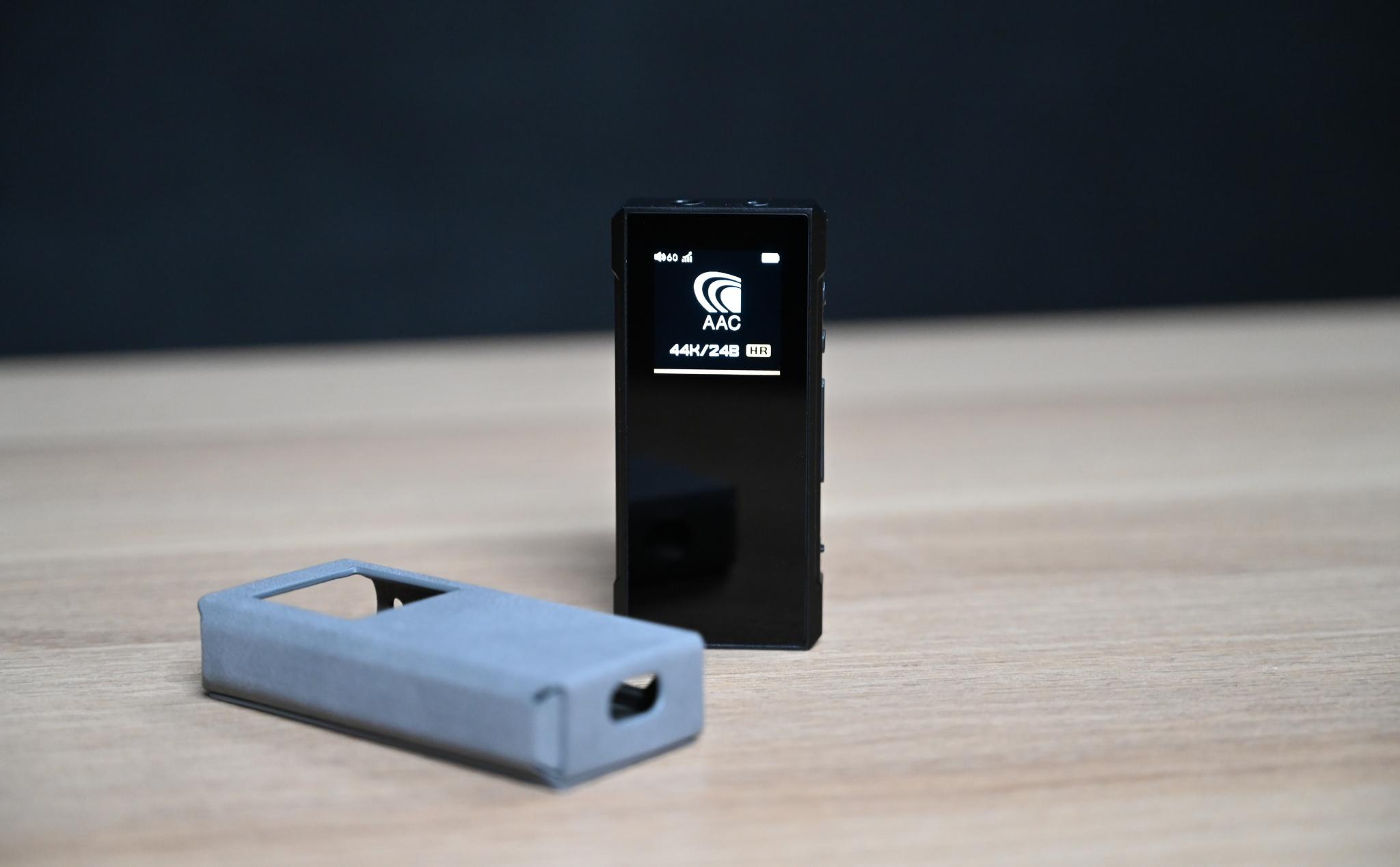 6130865_tinhte_fiio_btr7_bluetooth_receiver_6.jpg