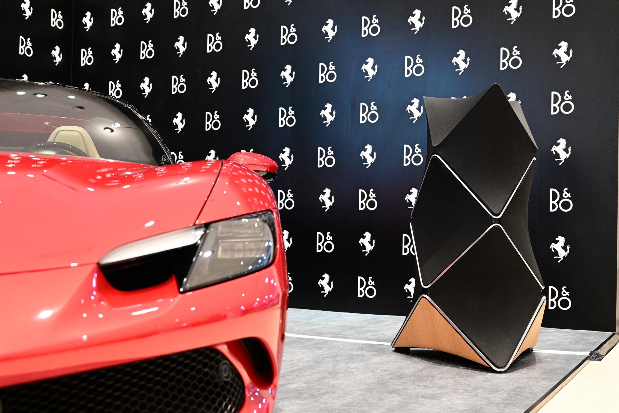 tinhte-bang&olufsen-B&O-Ferrari-editionDSC-7490.JPG