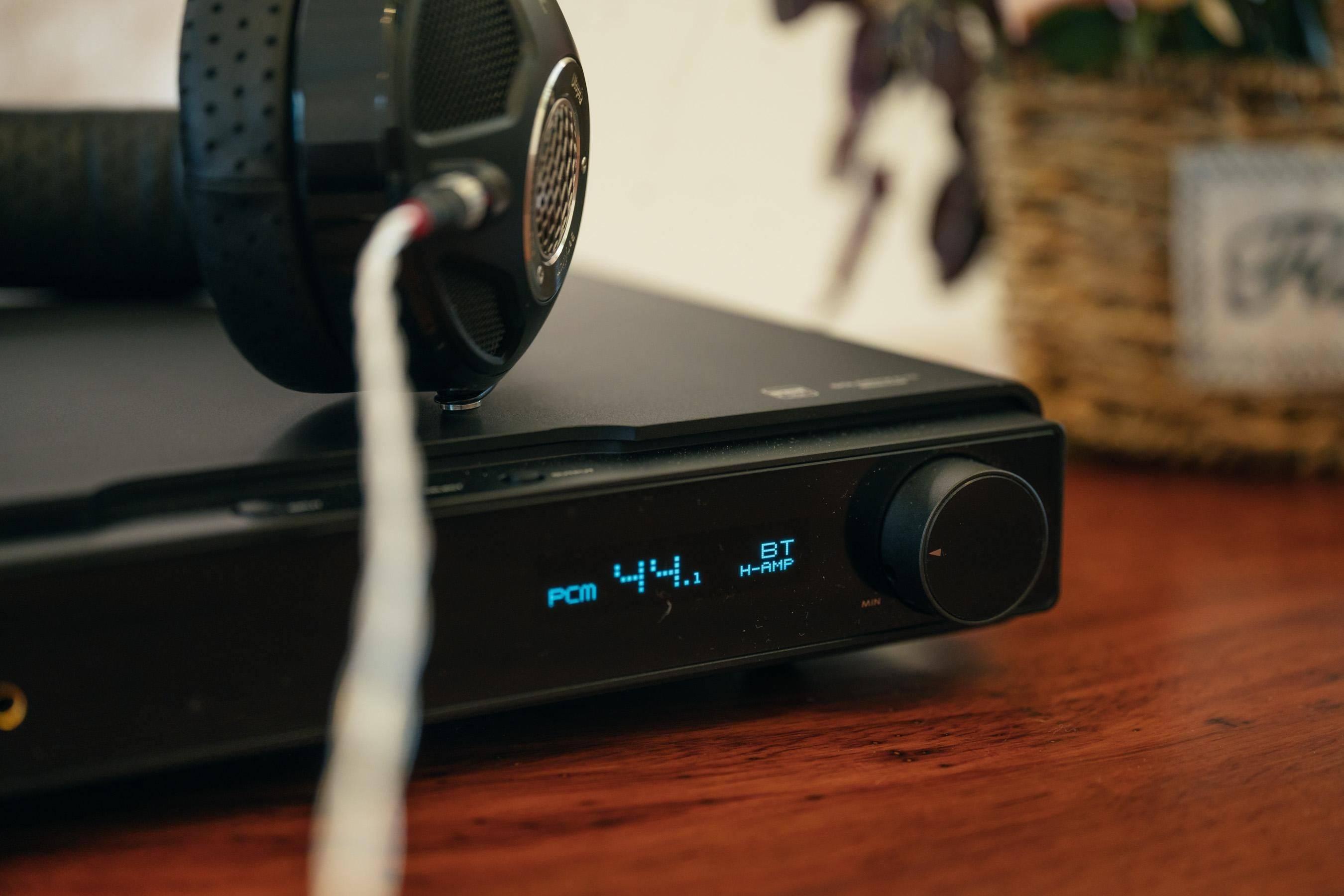 hifiman_serenade_dac_amplifier_headphones1