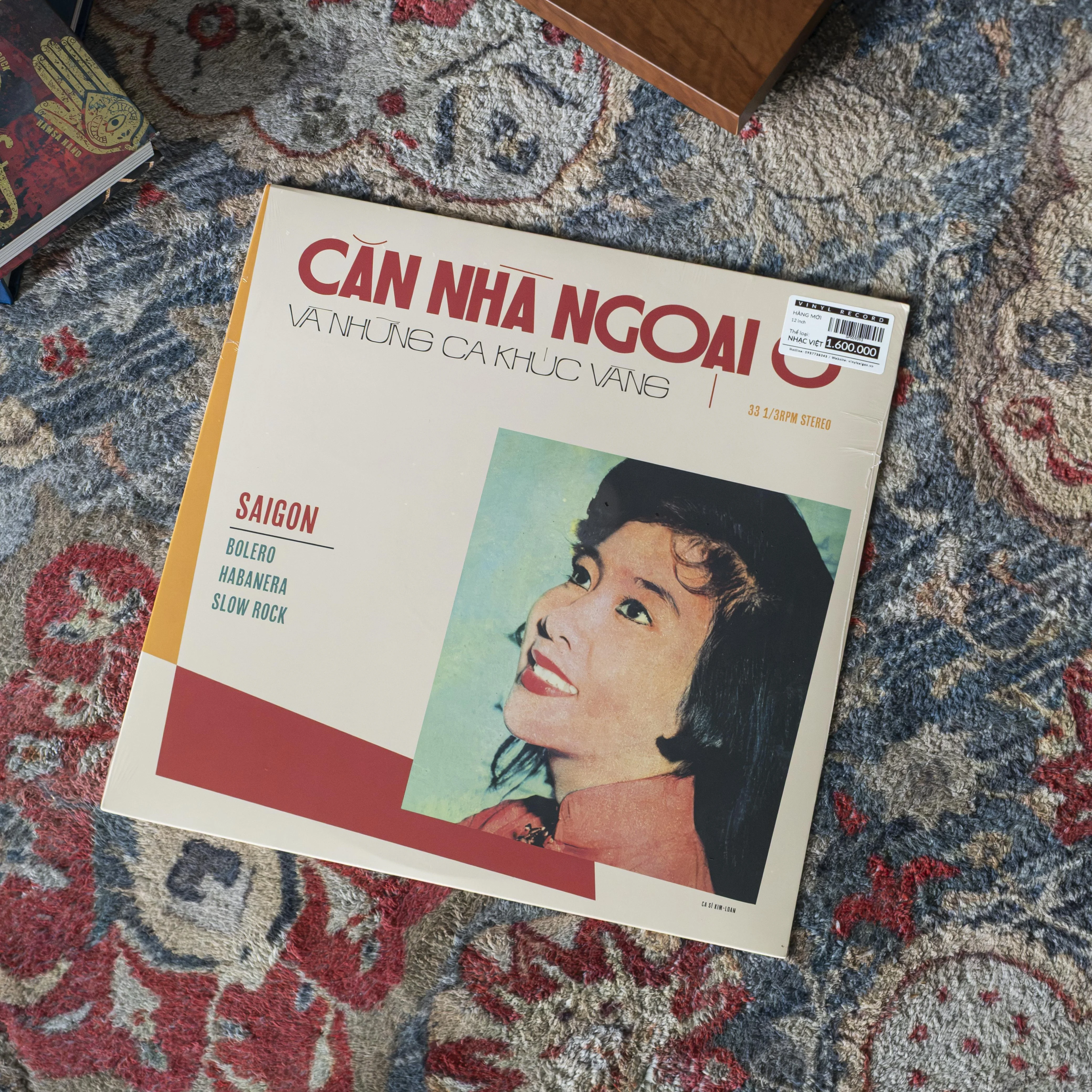ĐĨA THAN CĂN NHÀ NGOẠI Ô VÀ NHỮNG CA KHÚC VÀNG