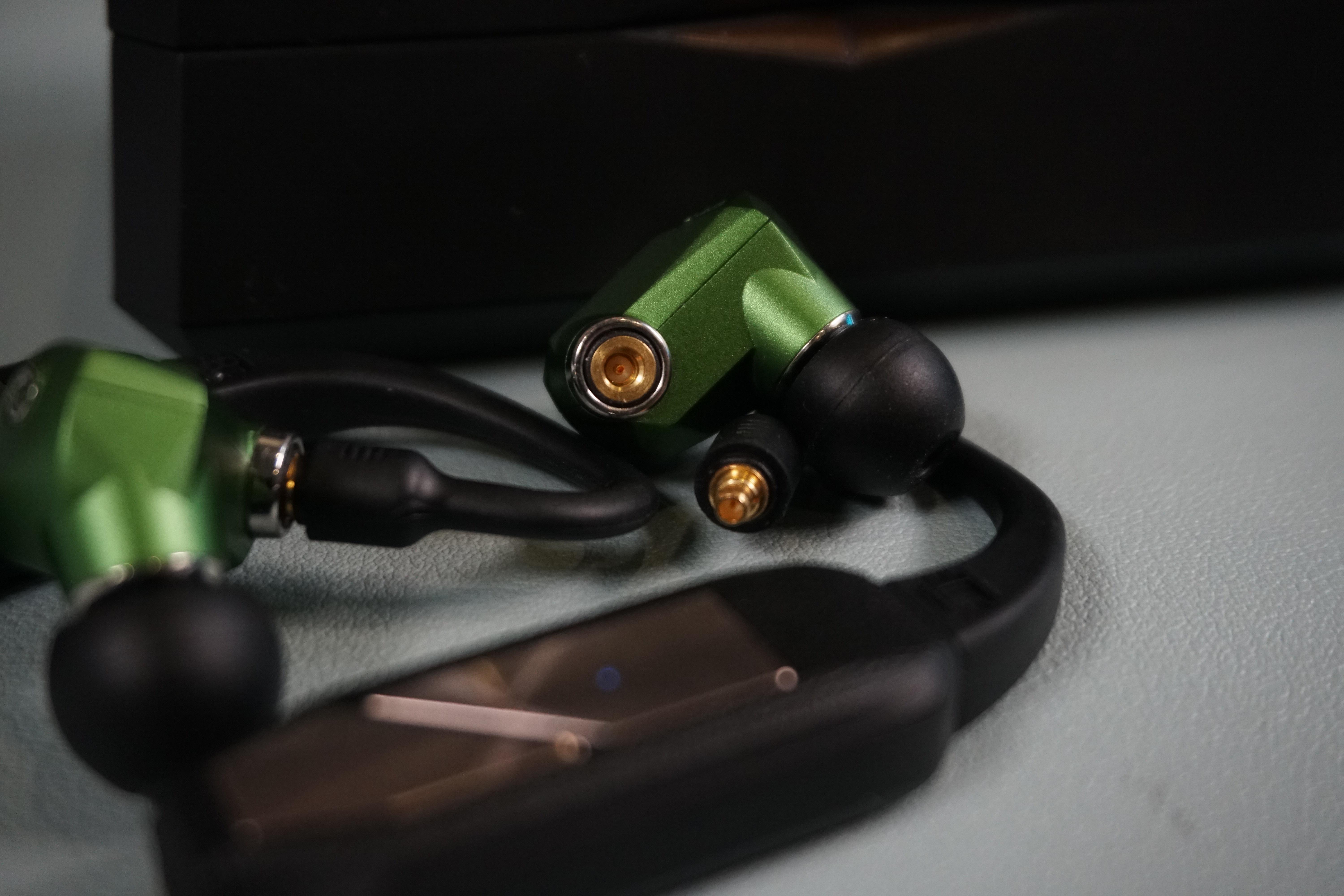 tinhte_ifi_go_pod_true_wireless_adapter2.JPG