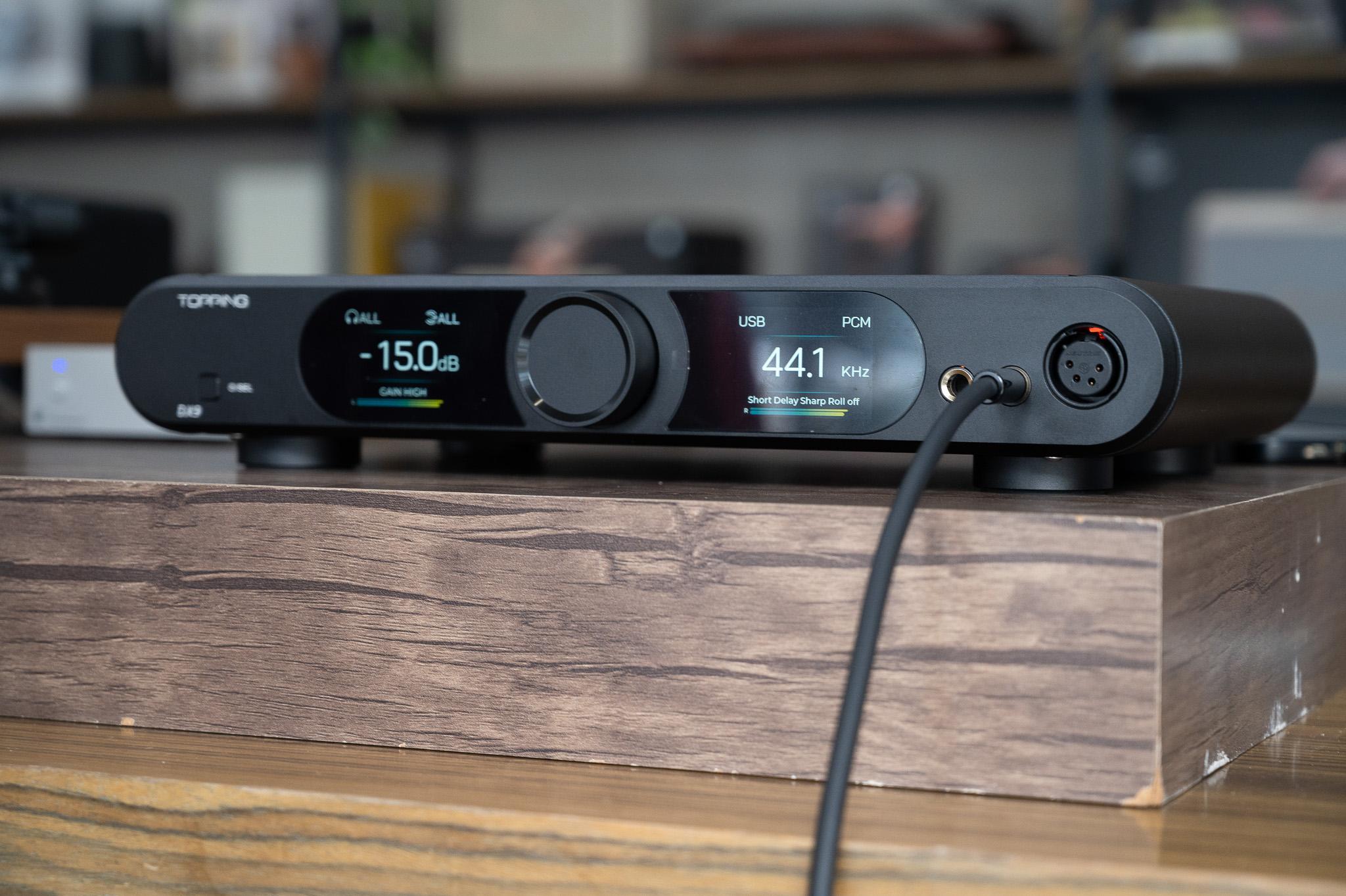 tinhte-topping-dx9-dac-amplifier-headphones4.jpg