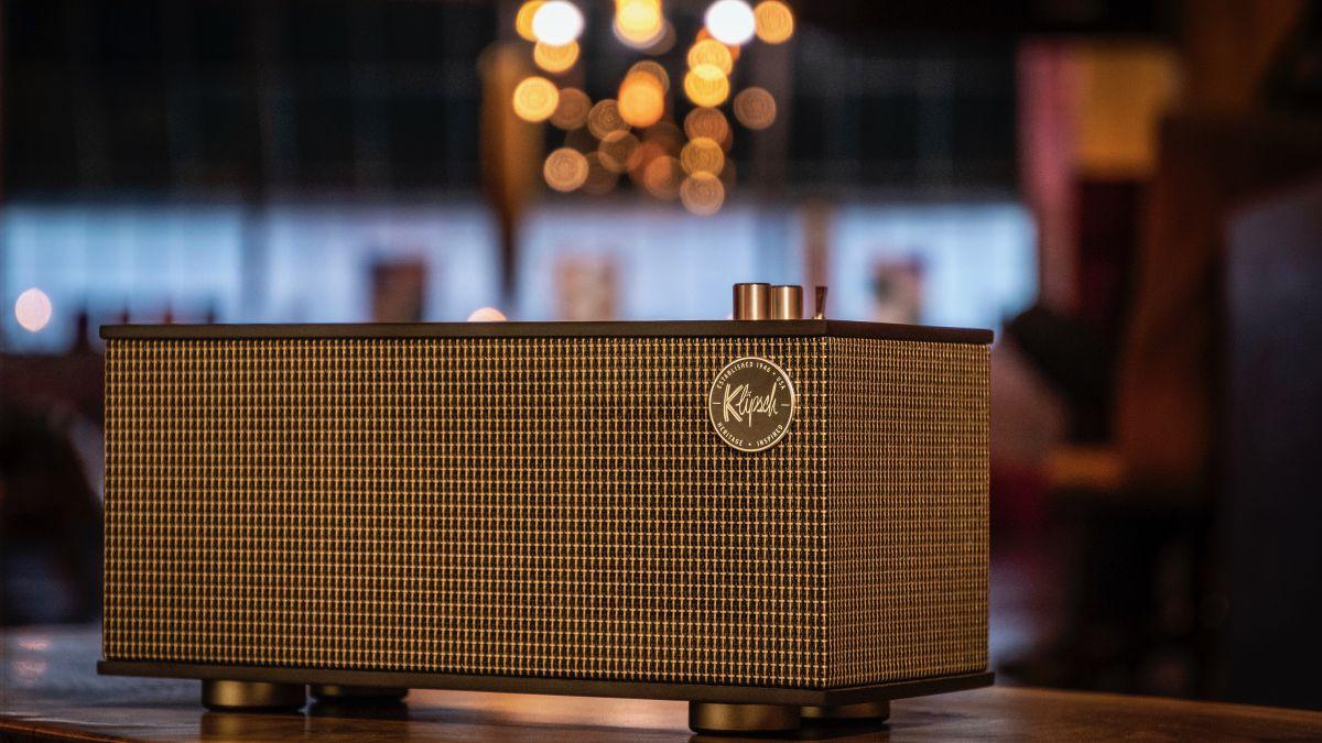 Đang tải Klipsch-The-One-ii_p3.jpg…