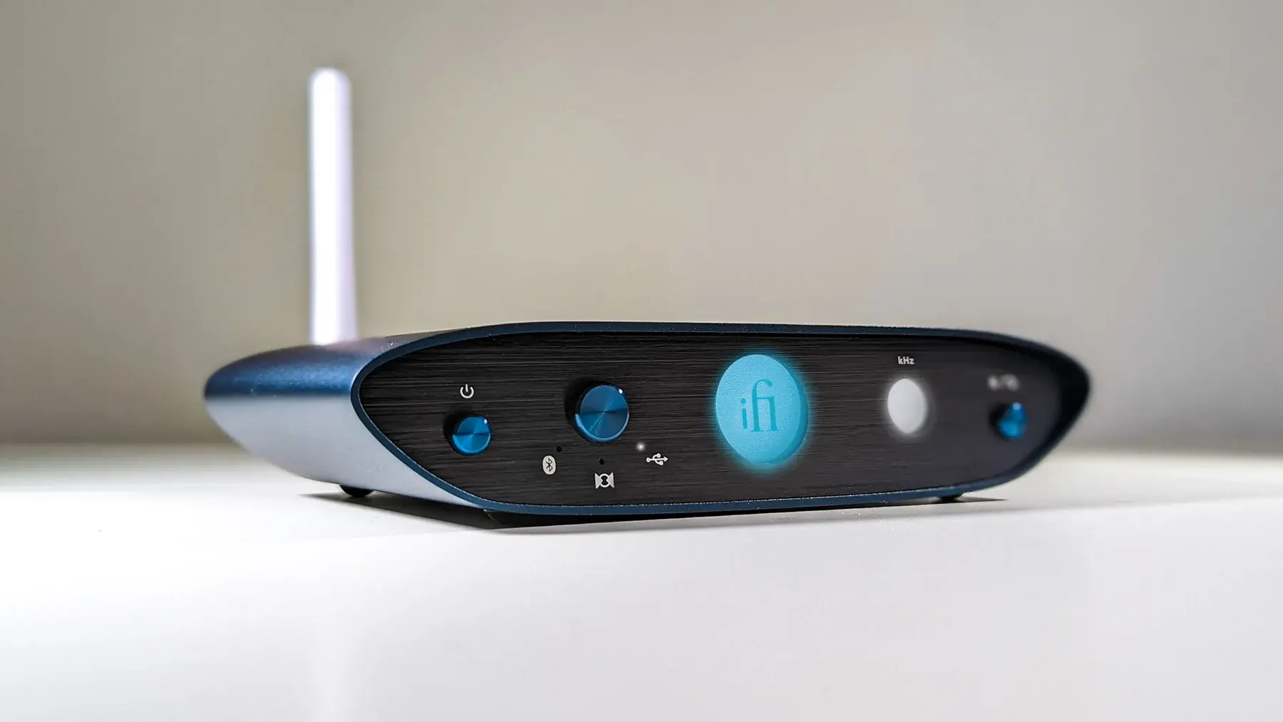 5824352_tinhte-ifi-zen-dac-one-signature-1.jpg