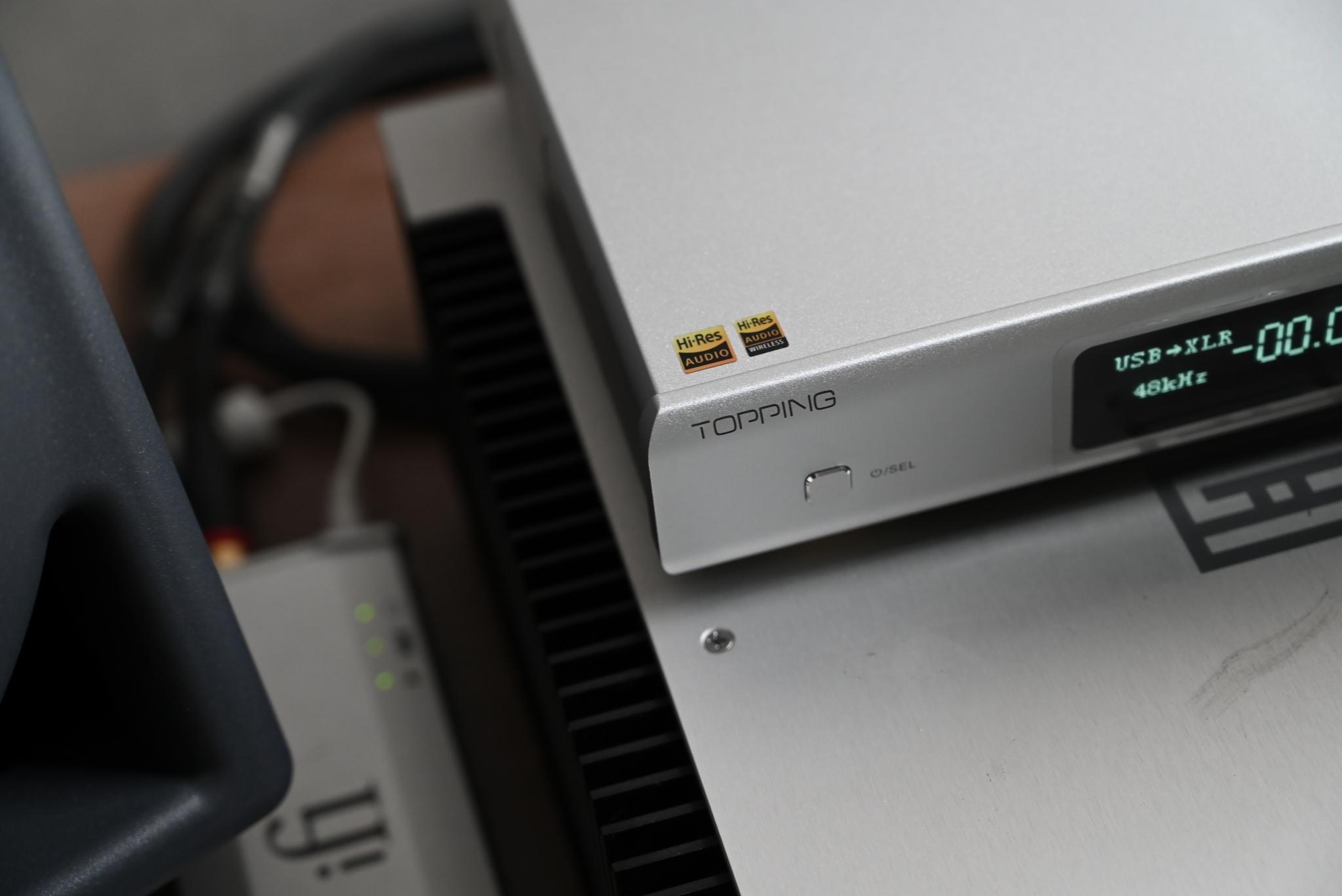 tinhte-neumann-kh-150-schiit-ragnarok-2-topping-d90-III-Sabre (13).JPG