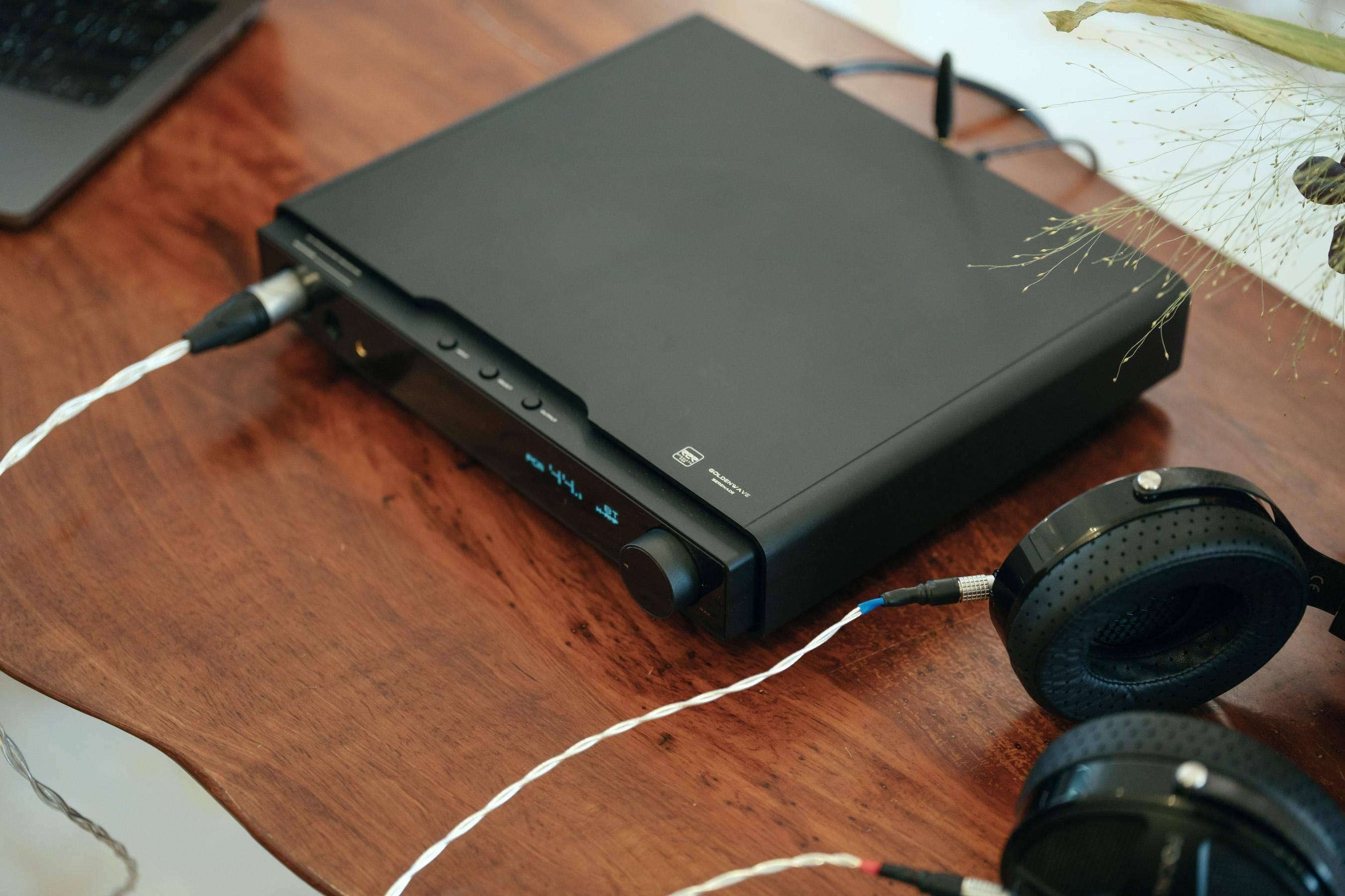 hifiman_serenade_dac_amplifier_headphones