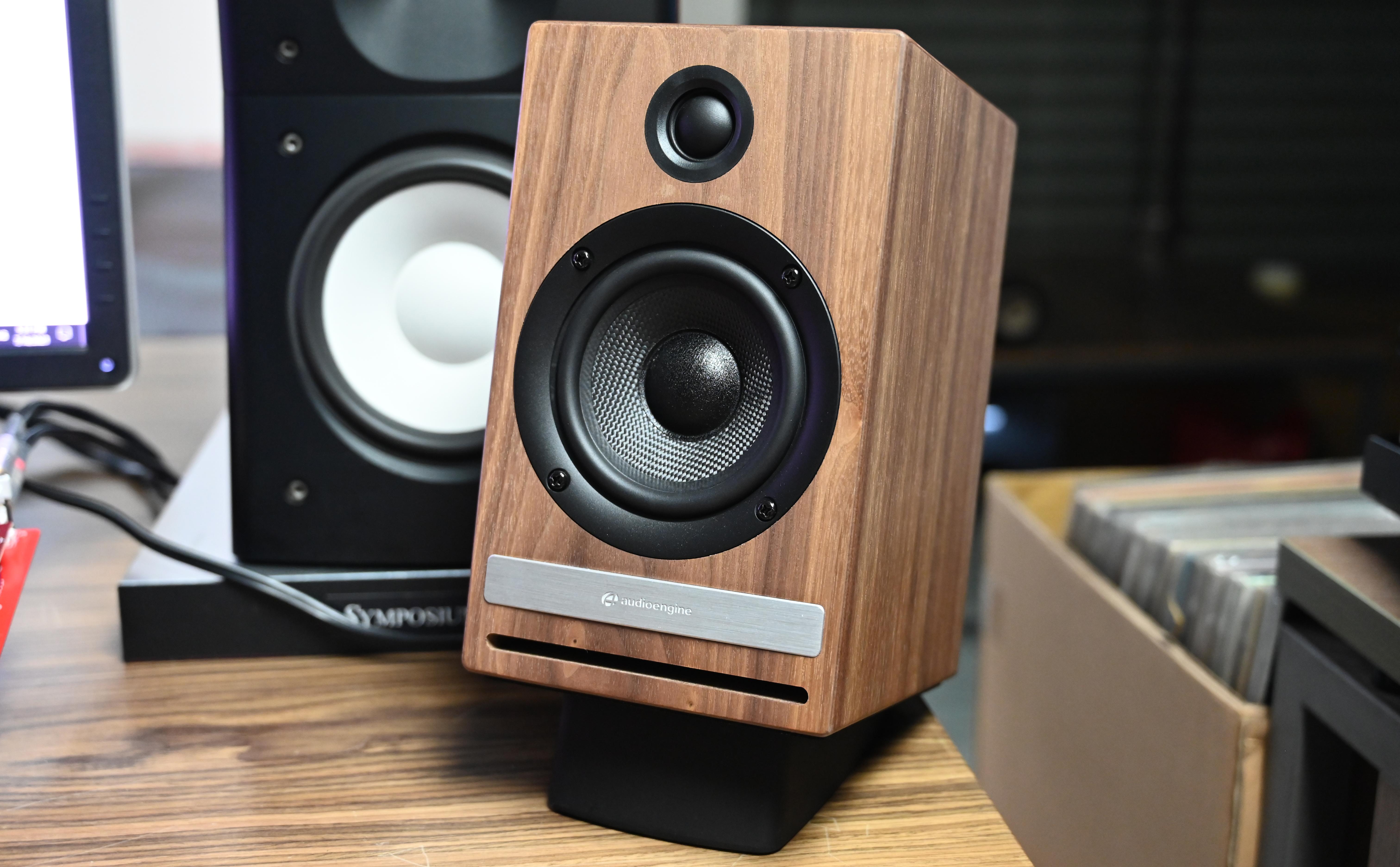 tinhte_audioengine_hd4_2 (8).JPG