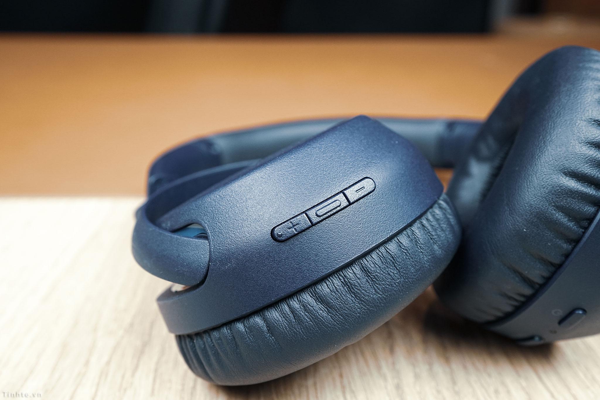 Đang tải tinhte_sony_xb700-4.jpg…