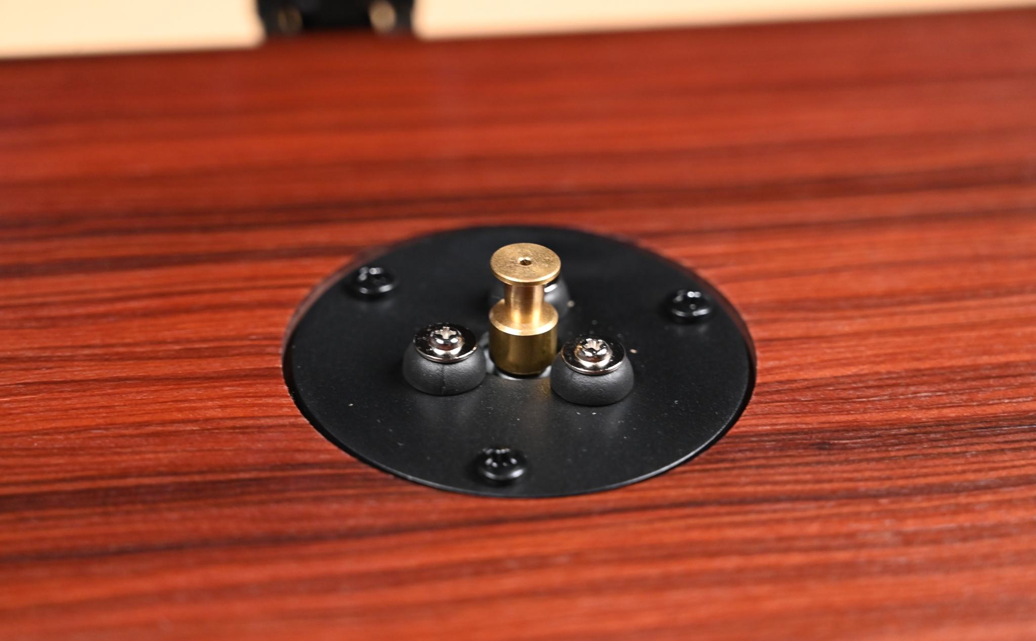 resize_tinhte_audio_technica_lpw50bt_mam_dia_than_turntable (28).JPG