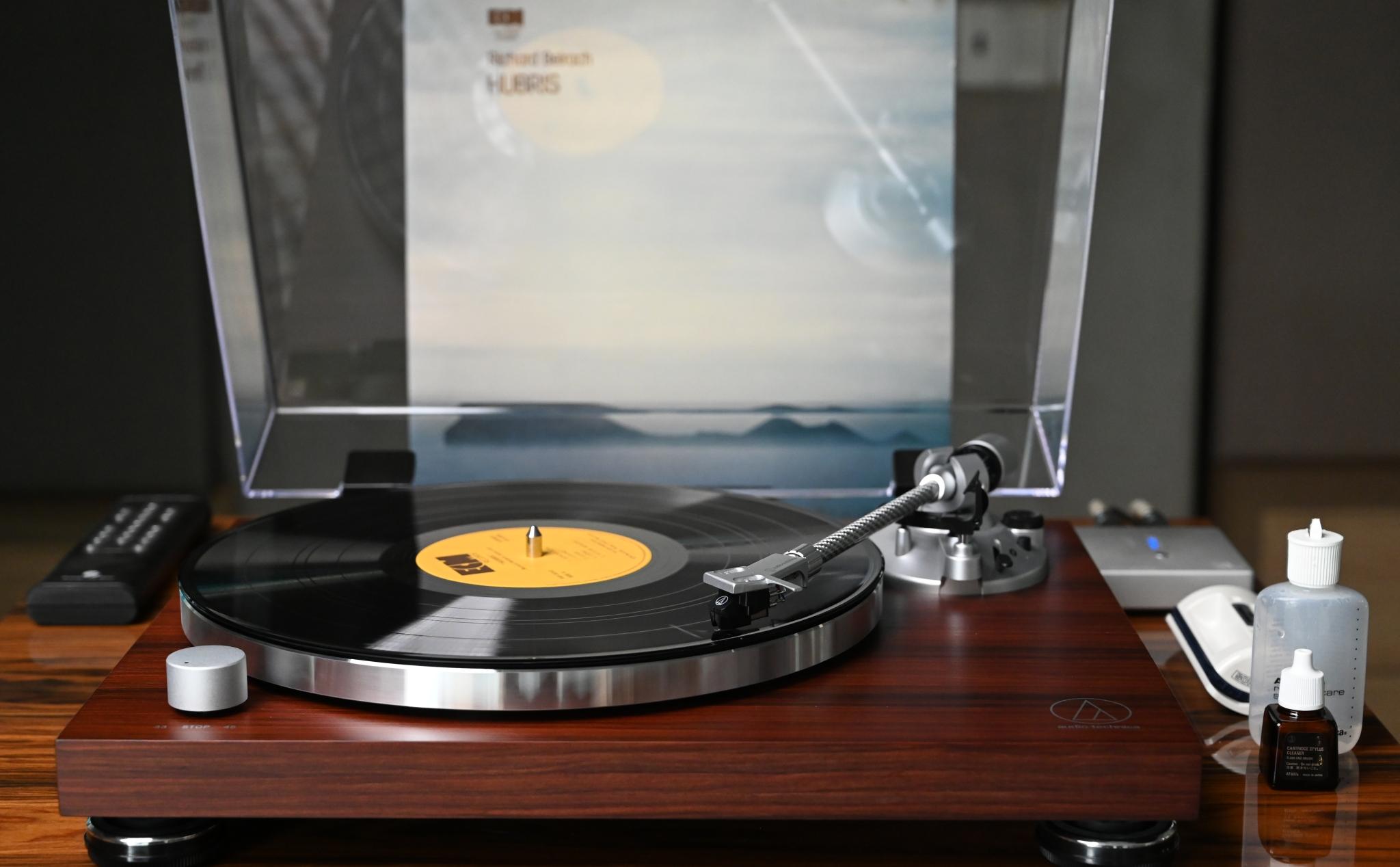 resize_tinhte_audio_technica_lpw50bt_mam_dia_than_turntable (5).JPG